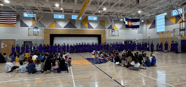 Seniors visit elementary